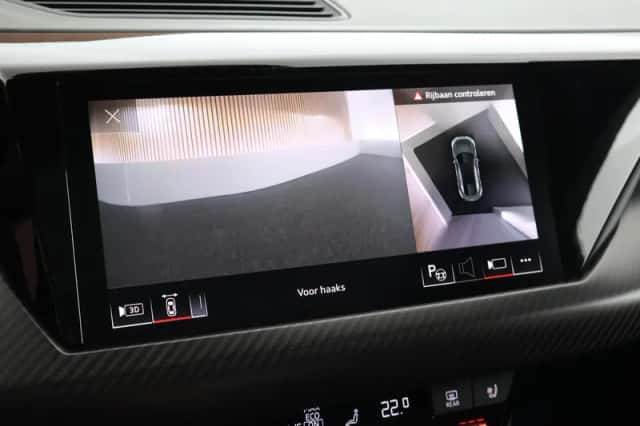 Audi e-tron GT (2021) thumbnail 3