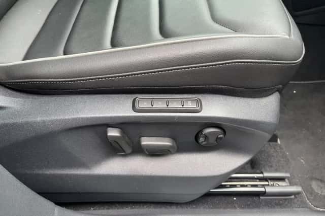 Volkswagen Tiguan (2023) thumbnail 5