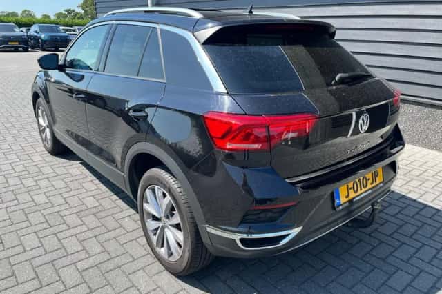 Volkswagen T-Roc (2020) thumbnail 3