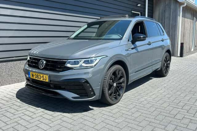 Volkswagen Tiguan (2021) thumbnail 1