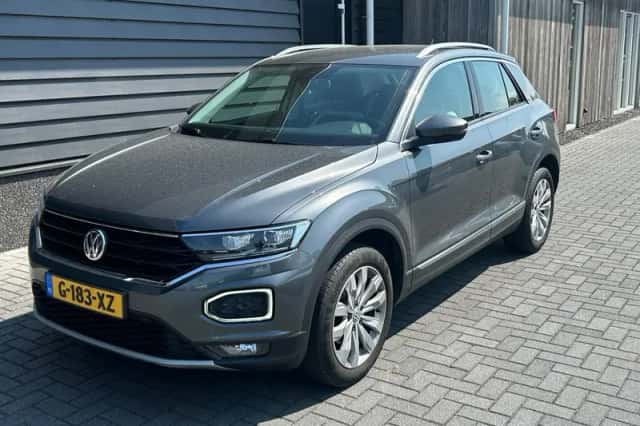 Volkswagen T-Roc (2020) thumbnail 1