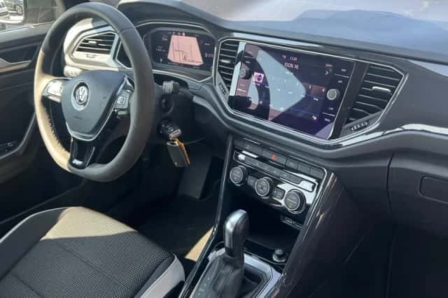 Volkswagen T-Roc (2020) thumbnail 5