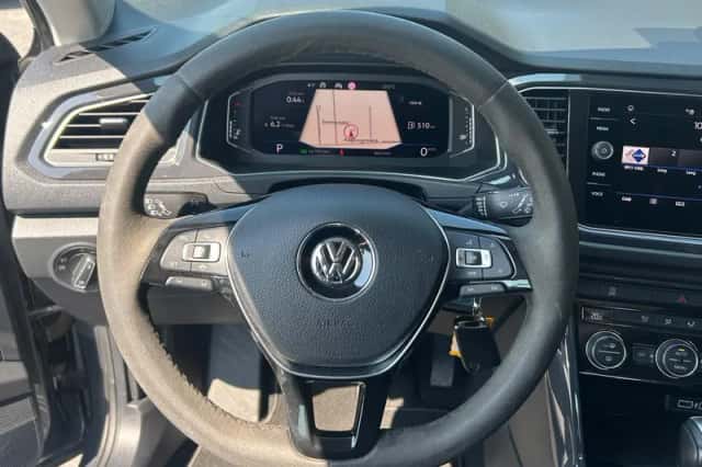 Volkswagen T-Roc (2020) thumbnail 6