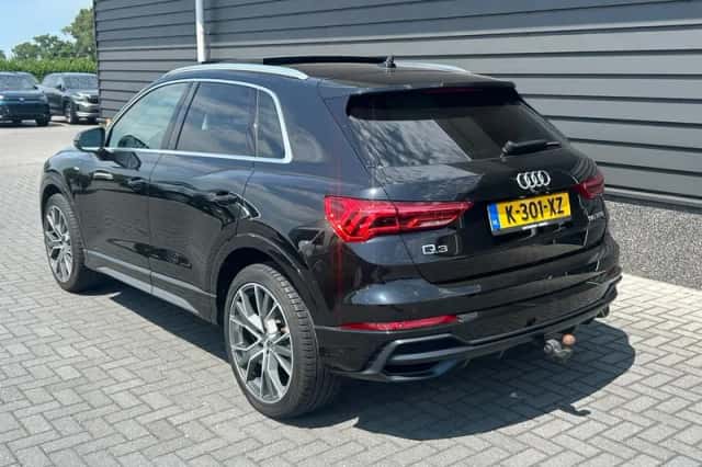 Audi Q3 (2020) thumbnail 2