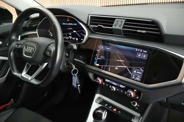 Audi Q3 (2020) thumbnail 3