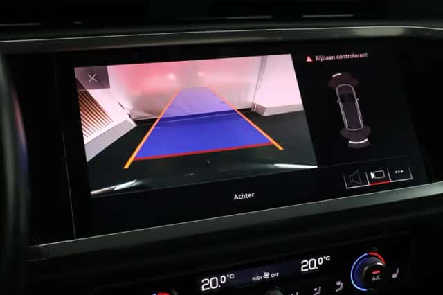 Audi Q3 (2020) thumbnail 5