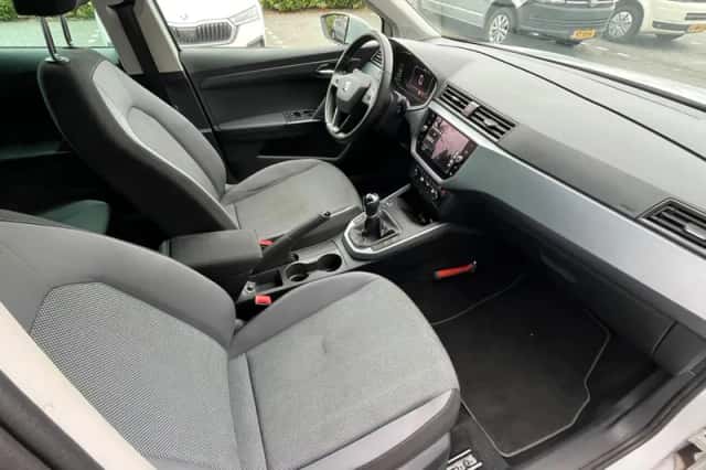 SEAT Arona (2020) thumbnail 4