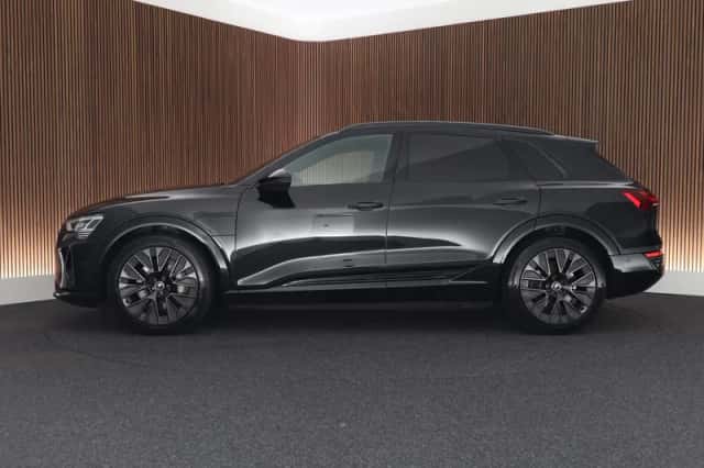 Audi Q8 e-tron (2023) thumbnail 6