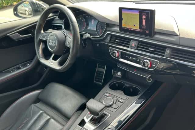 Audi A4 (2019) thumbnail 4