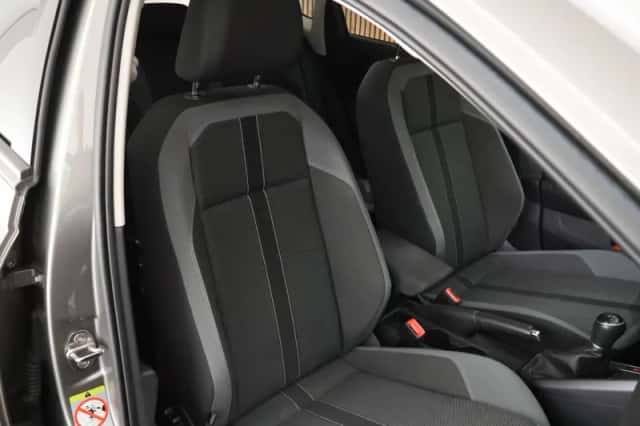 Volkswagen Polo (2020) thumbnail 2