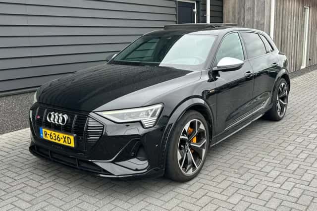 Audi e-tron (2021) thumbnail 1