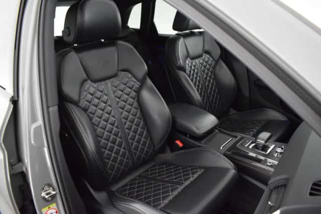Audi Q5 (2018) thumbnail 2
