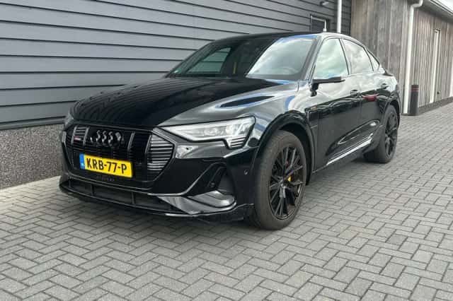 Audi e-tron (2023) thumbnail 1
