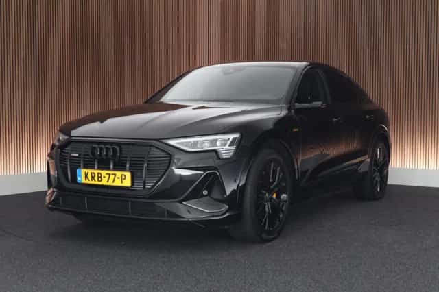 Audi e-tron (2023) thumbnail 1