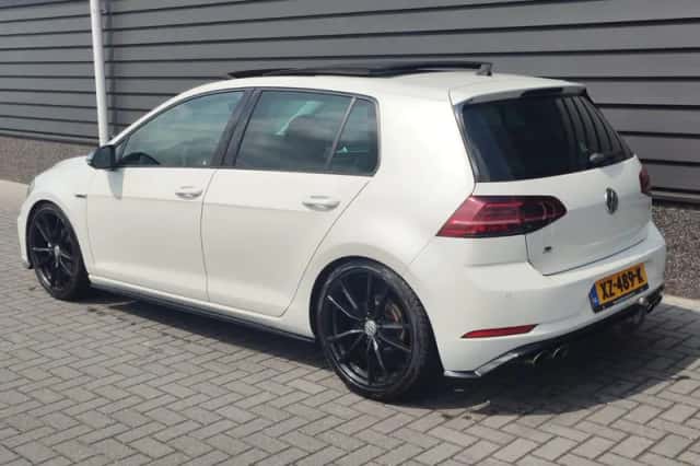 Volkswagen Golf (2017) thumbnail 6