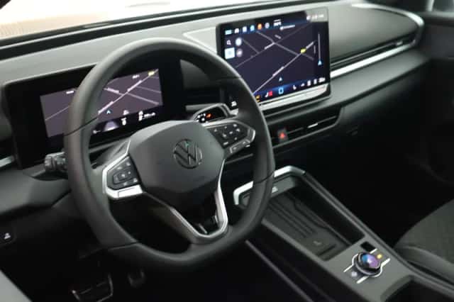 Volkswagen T-Roc (2026) thumbnail 3