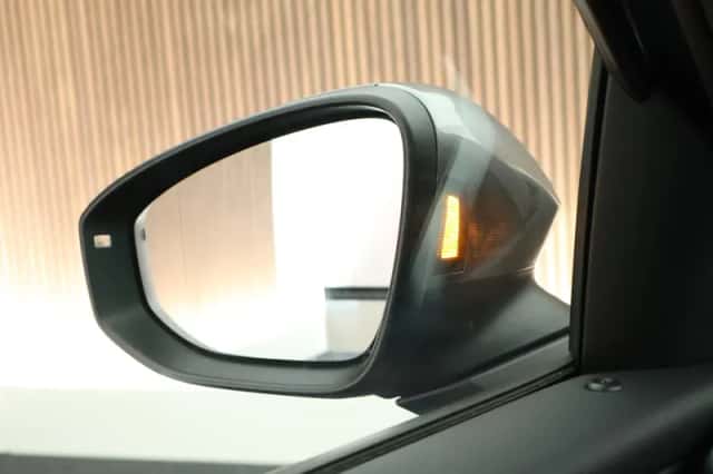 Volkswagen T-Roc (2026) thumbnail 6