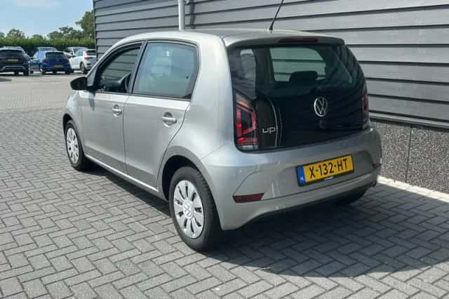 Volkswagen Up! (2023) thumbnail 5