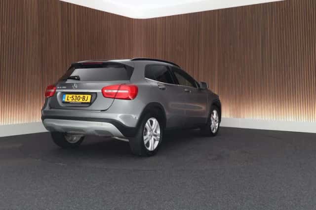 Mercedes-Benz GLA (2017) thumbnail 6