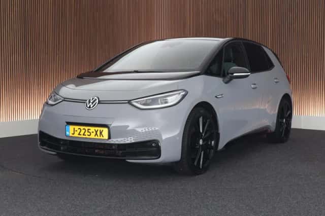 Volkswagen ID.3 (2020) thumbnail 1