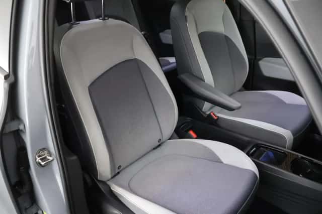 Volkswagen ID.3 (2020) thumbnail 2