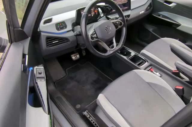 Volkswagen ID.3 (2020) thumbnail 3