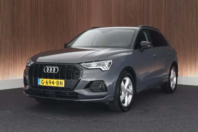 Audi Q3 (2019) thumbnail 1