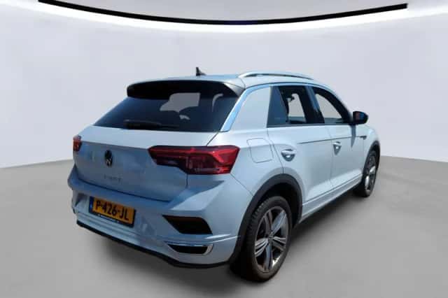 Volkswagen T-Roc (2022) thumbnail 3