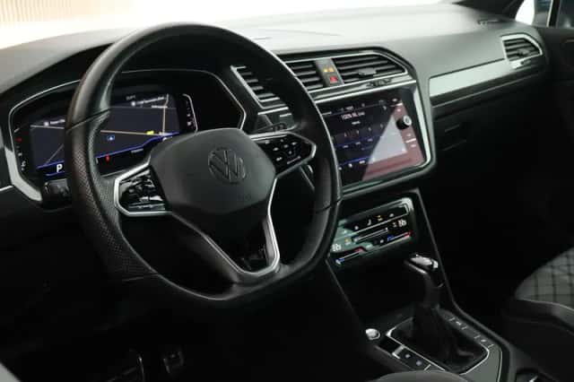 Volkswagen Tiguan (2022) thumbnail 3