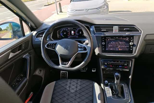 Volkswagen Tiguan (2022) thumbnail 5