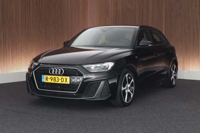 Audi A1 (2022) thumbnail 1