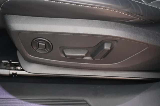 Audi Q4 e-tron (2021) thumbnail 6