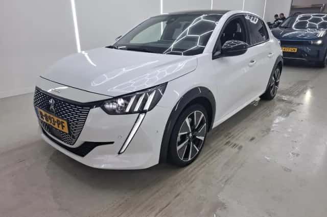 Peugeot e-208 (2021) thumbnail 1