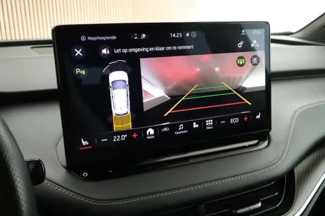 Škoda Enyaq (2022) thumbnail 4