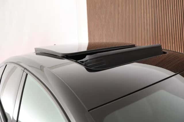 Audi Q4 (2024) thumbnail 5
