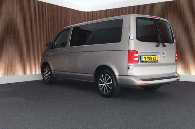 Volkswagen Transporter (2019) thumbnail 5