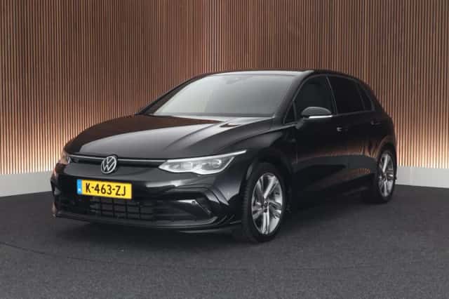 Volkswagen Golf (2021) thumbnail 1