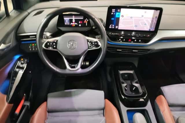 Volkswagen ID.4 (2020) thumbnail 2