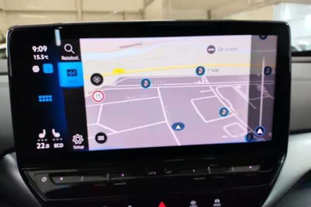 Volkswagen ID.4 (2020) thumbnail 5
