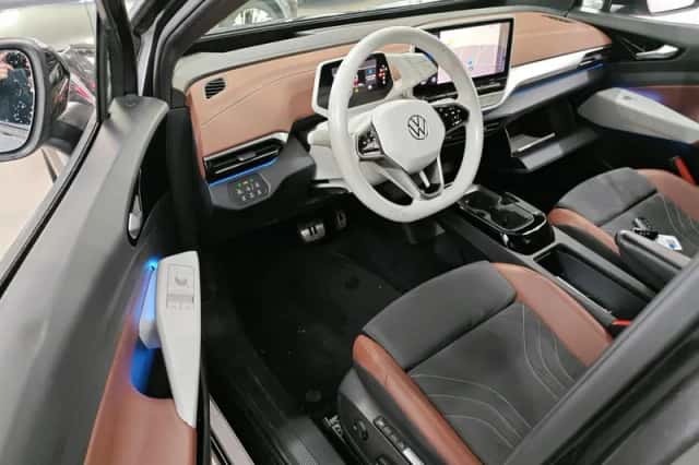 Volkswagen ID.4 (2021) thumbnail 3