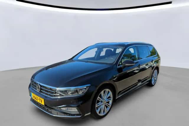 Volkswagen Passat (2020) thumbnail 1