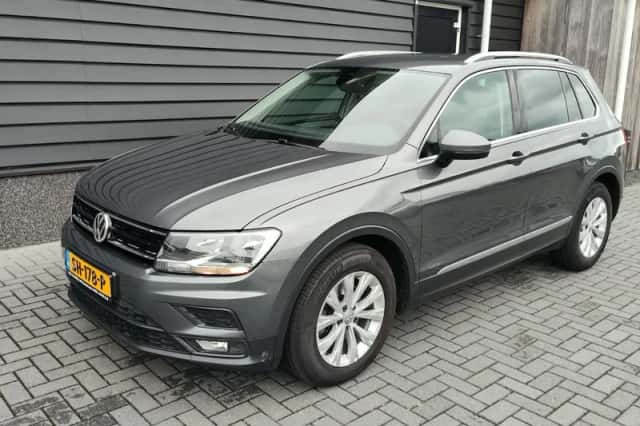 Volkswagen Tiguan (2018) thumbnail 1