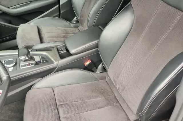 Audi A4 (2018) thumbnail 3