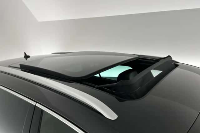 Volkswagen Passat (2021) thumbnail 6