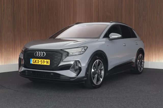 Audi Q4 e-tron (2022) thumbnail 1