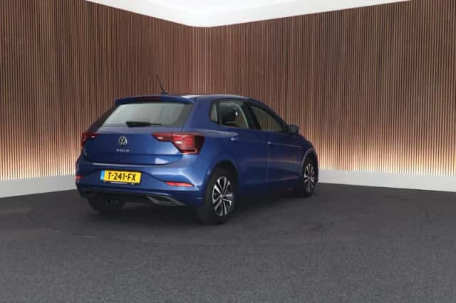 Volkswagen Polo (2023) thumbnail 6