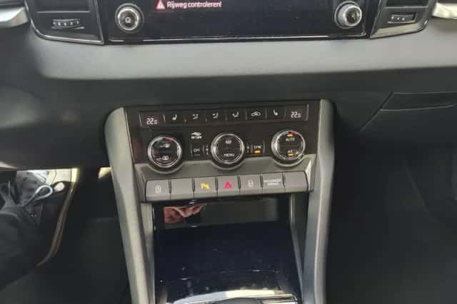 Škoda Karoq (2020) thumbnail 4