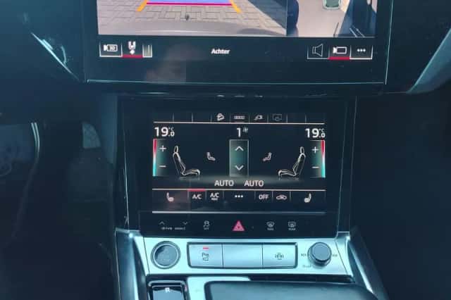 Audi e-tron (2022) thumbnail 5