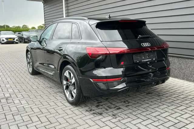 Audi Q8 e-tron (2023) thumbnail 2