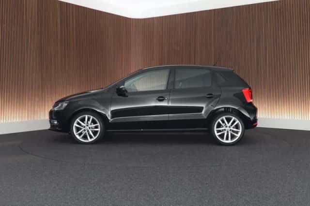 Volkswagen Polo (2015) thumbnail 4